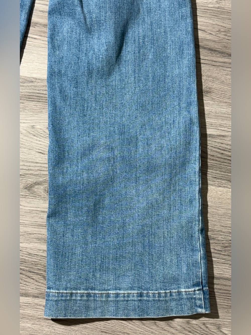 Ariat Real Denim 27R Ultra High Rise Wide Leg Jeans Women’s Light Wash NWT - Picture 14 of 16